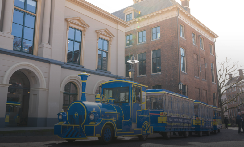 Foto Stadhuis Blauwe Trein