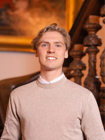 Raadslid-13-Thomas Hooft.png